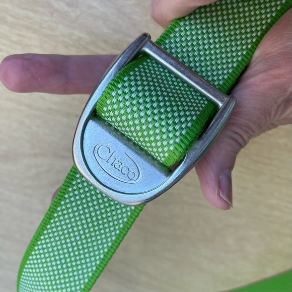 Chaco Unisex Webbing Belt In Green & White - Picture 11 of 12